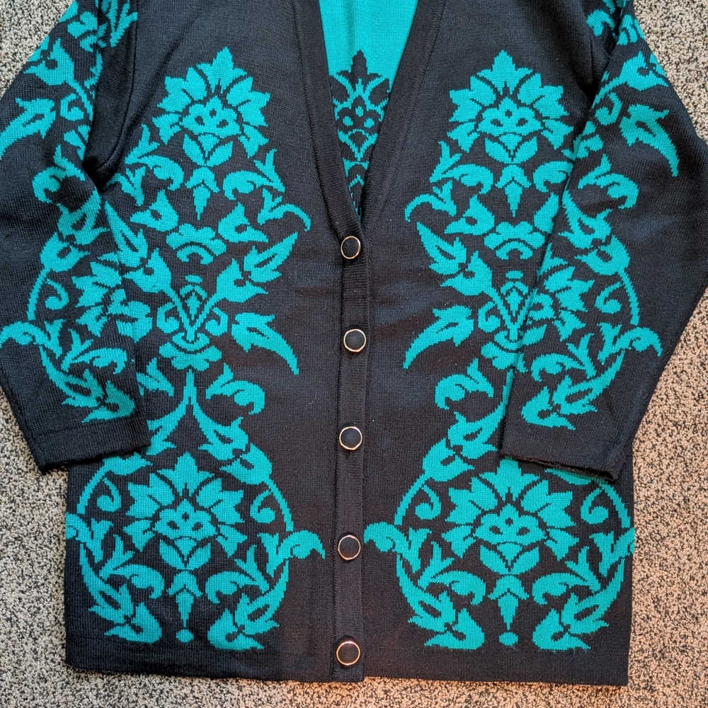 Bleye Black and Teal Knit Sweater Made With Wool